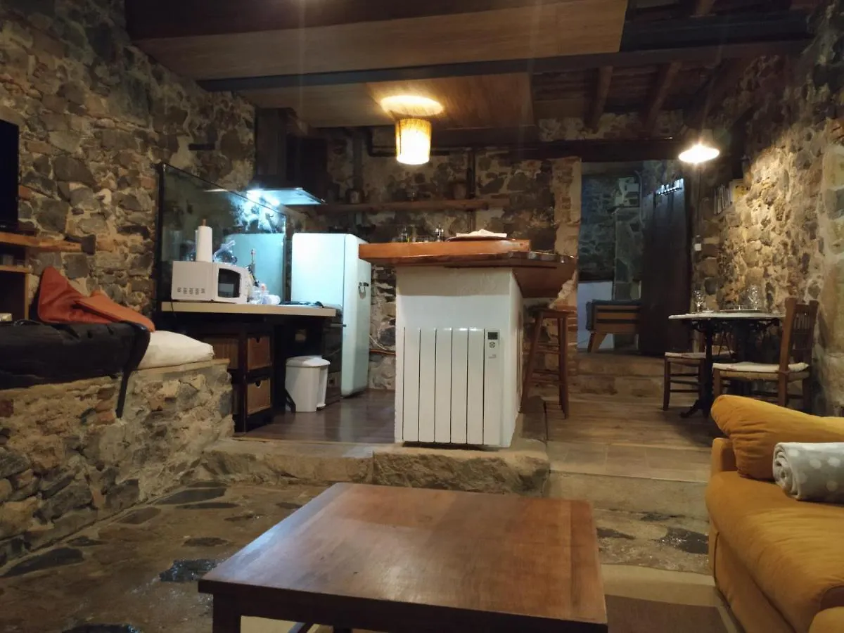 Can Masferrer Apartment Riudarenes